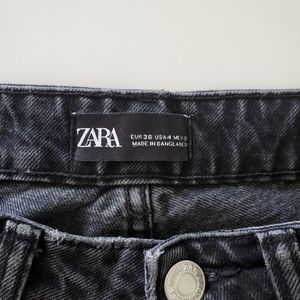 Black Zara Mom jeans